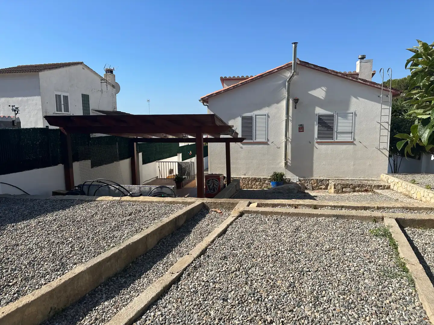Vista exterior de Casa o chalet en venta en La Pobla de Montornès   con Aire acondicionado, Calefacción y Jardín privado