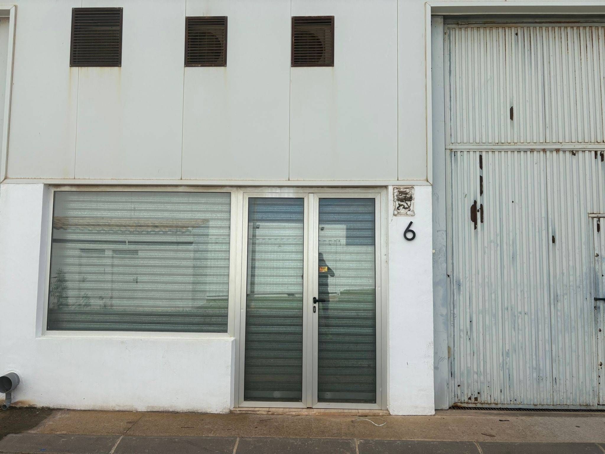 Vista exterior de Nave industrial en venta en Cartagena