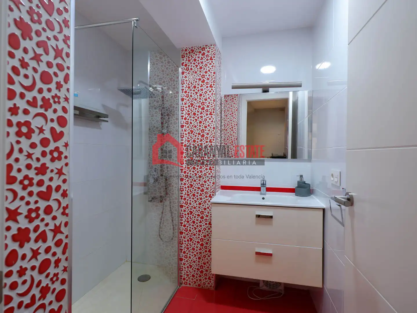 Baño de Apartamento en venta en Valencia con Aire acondicionado y Balcón