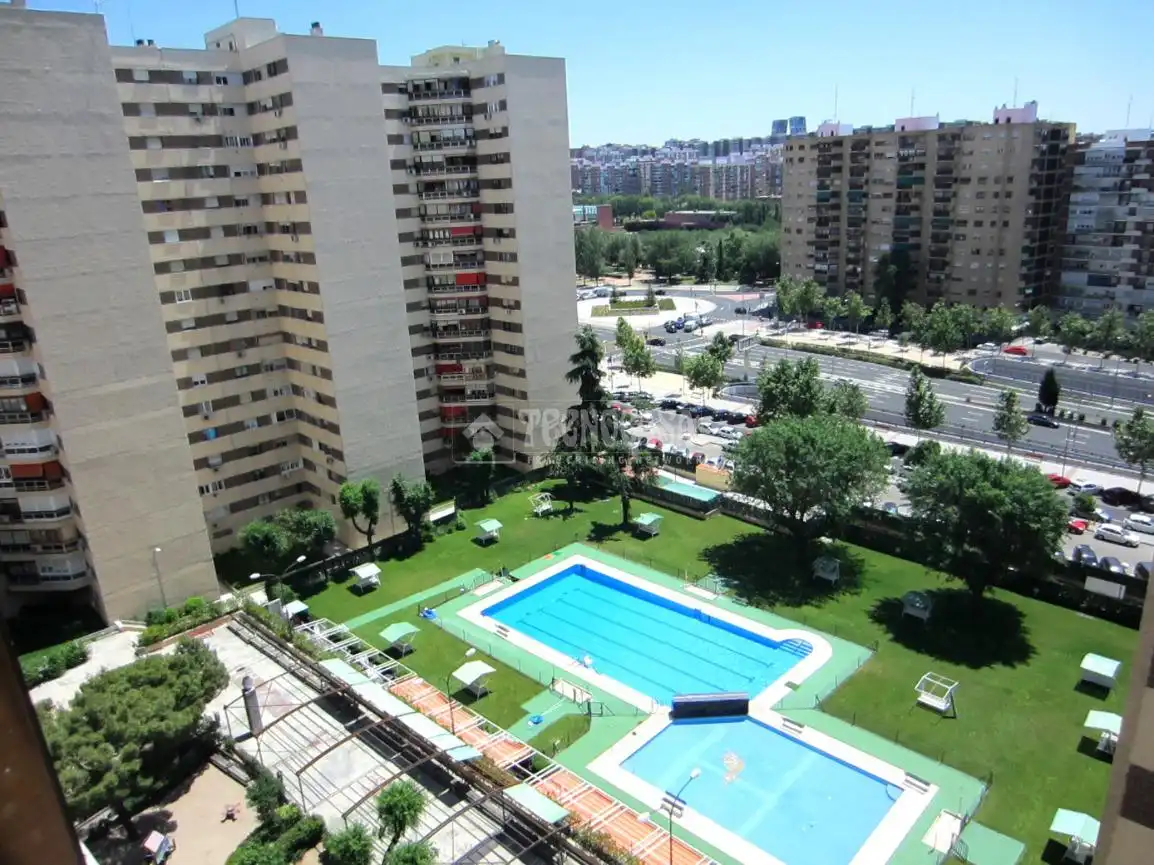 Exterior view of Flat for sale in Madrid  with Heating, Swimming Pool and Community pool