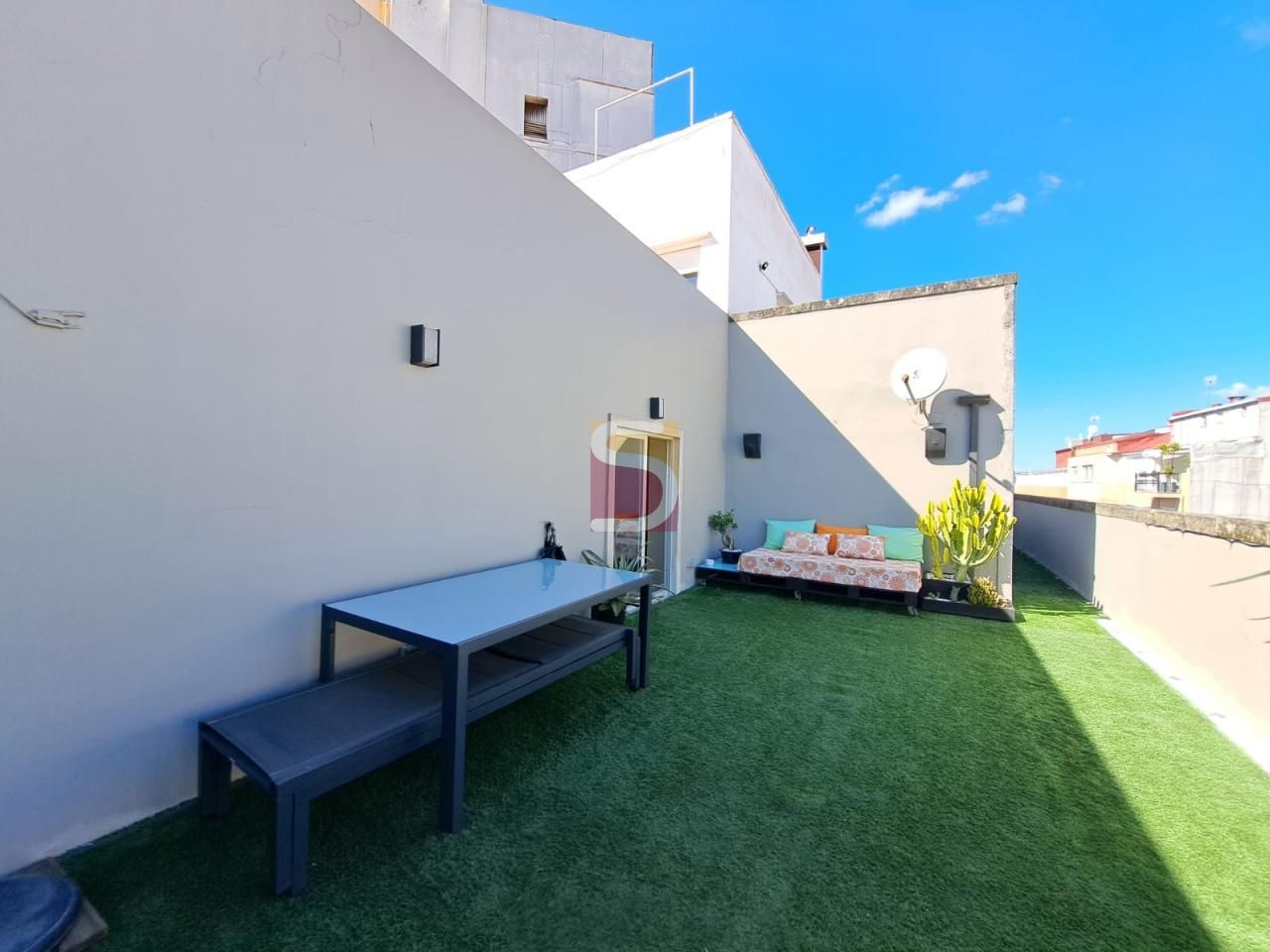 Terrassa de Pis en venda en Vigo  amb Calefacció, Terrassa i Traster