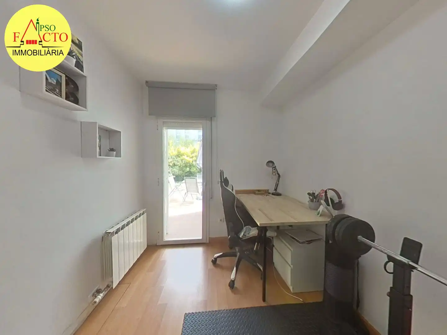 Piso en venta en Girona con Aire acondicionado, Calefacción y Terraza