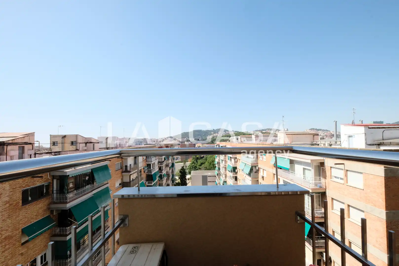 Terrassa de Pis en venda en Barcelona amb Balcó