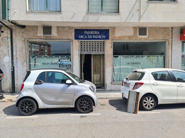 Local commercial à vendre à Padrón