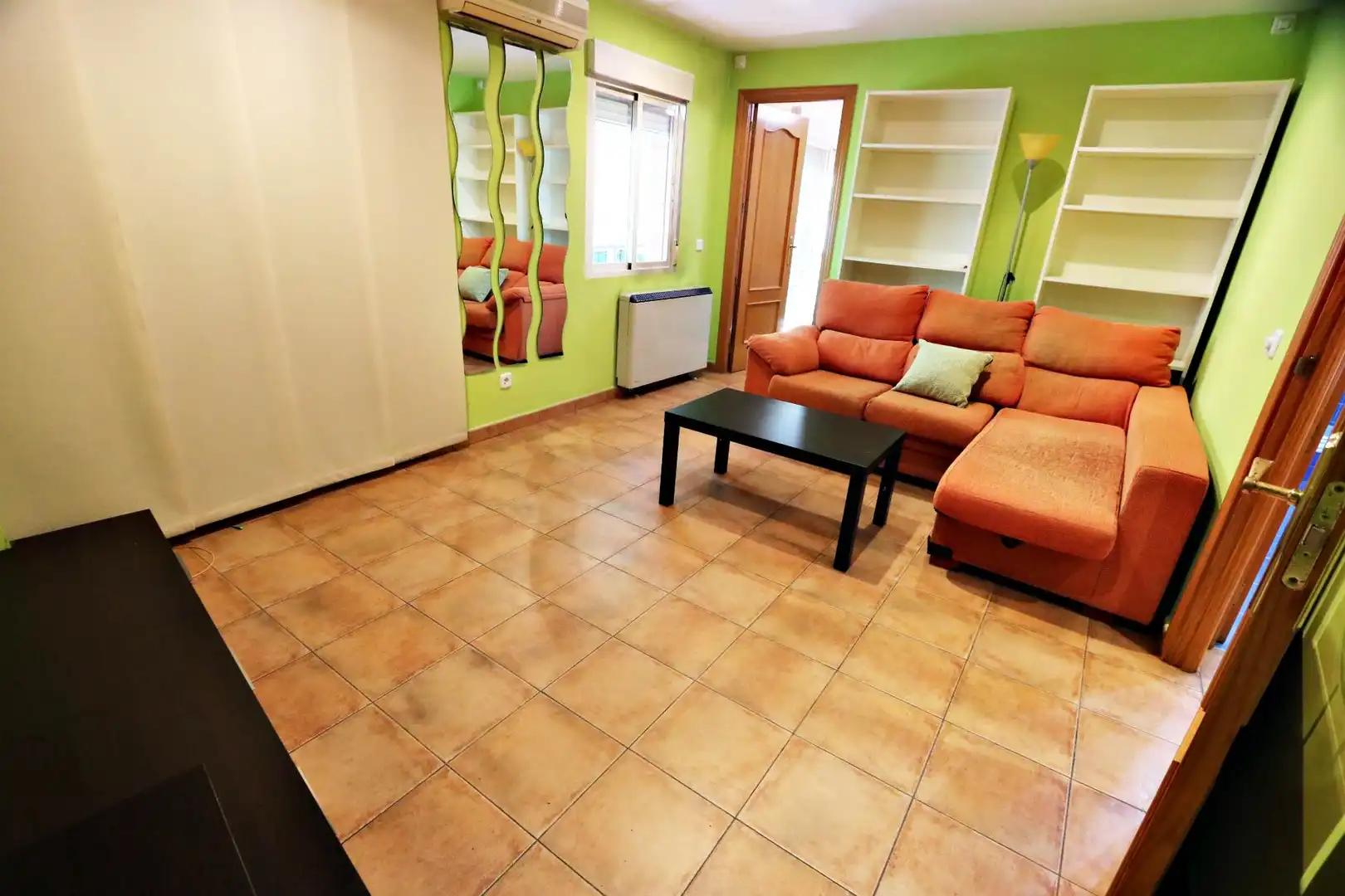 Living room of Flat for sale in Getafe  with Air Conditioner, Heating and Terrace