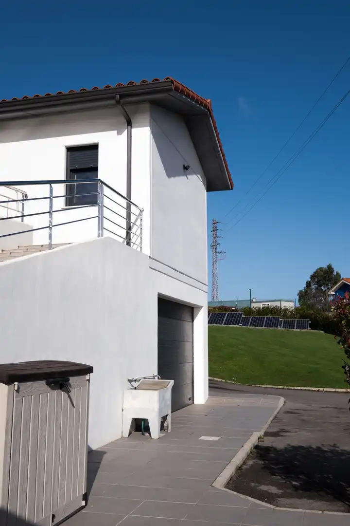 Vista exterior de Casa o chalet en venta en Castrillón con Aire acondicionado, Calefacción y Jardín privado