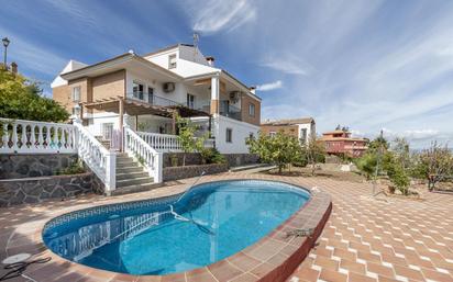 Swimming pool of House or chalet for sale in Gójar  with Air Conditioner, Private garden and Parquet flooring