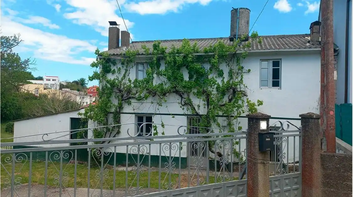Exterior view of Houses for sale in Oleiros  with Private garden