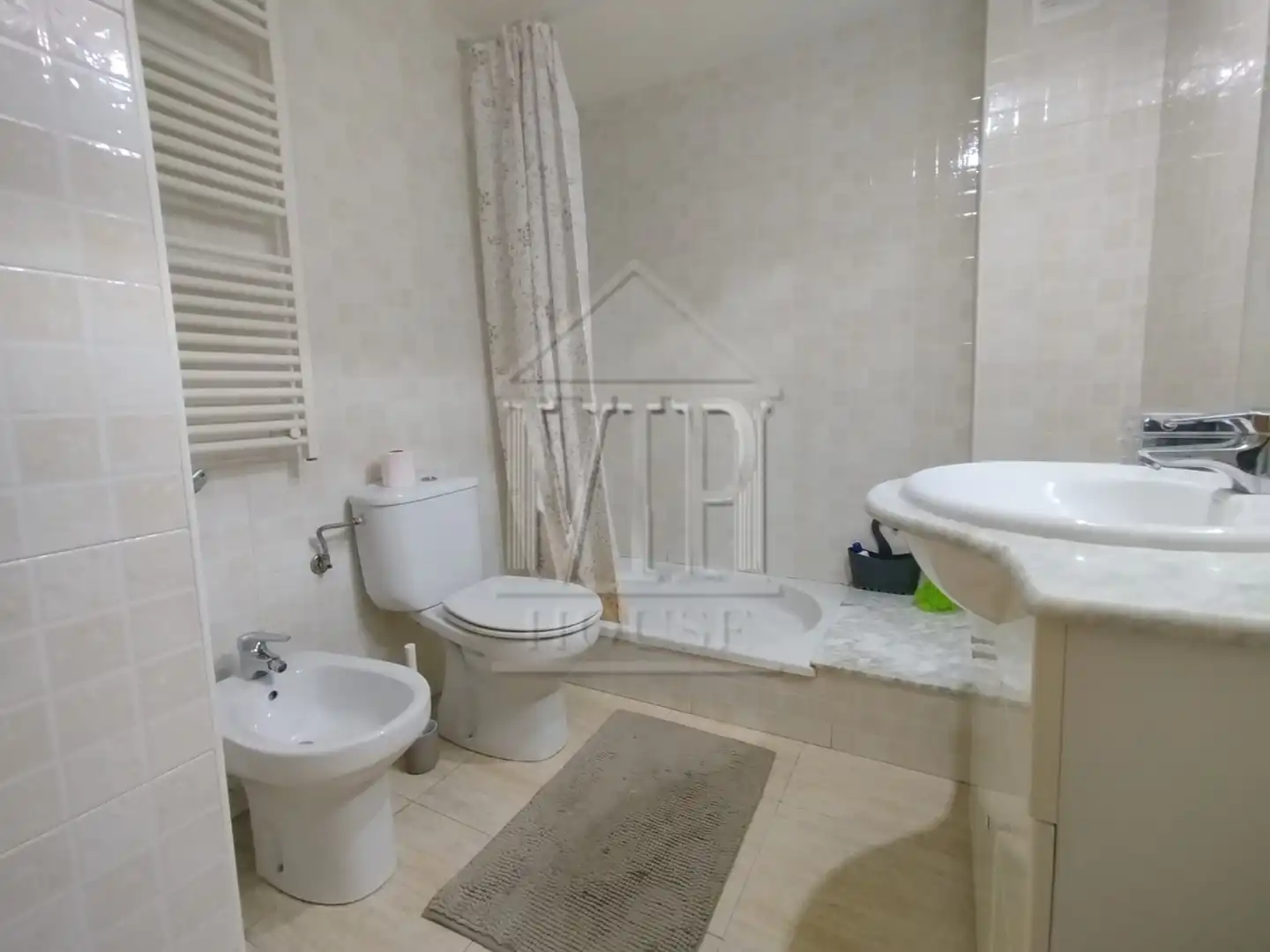 Baño de Piso en venta en Badalona con Aire acondicionado, Calefacción y Parquet