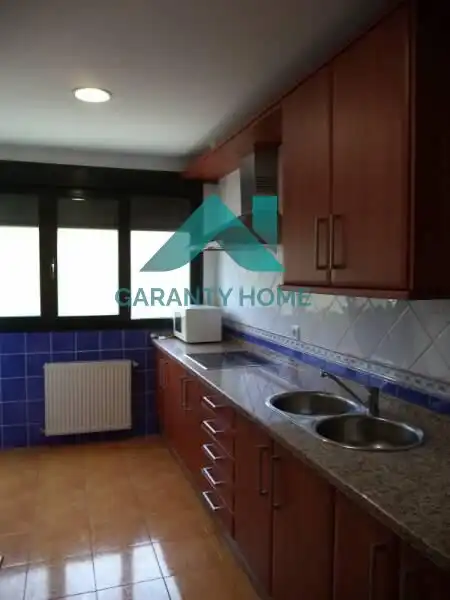 Cocina de Apartamento de alquiler en Cáceres con Aire acondicionado, Calefacción y Terraza