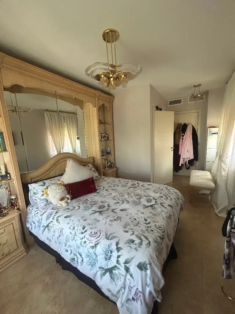 Schlafzimmer von Einfamilien-Reihenhaus zum Verkauf in Alhaurín de la Torre mit Klimaanlage, Privatgarten und Terrasse