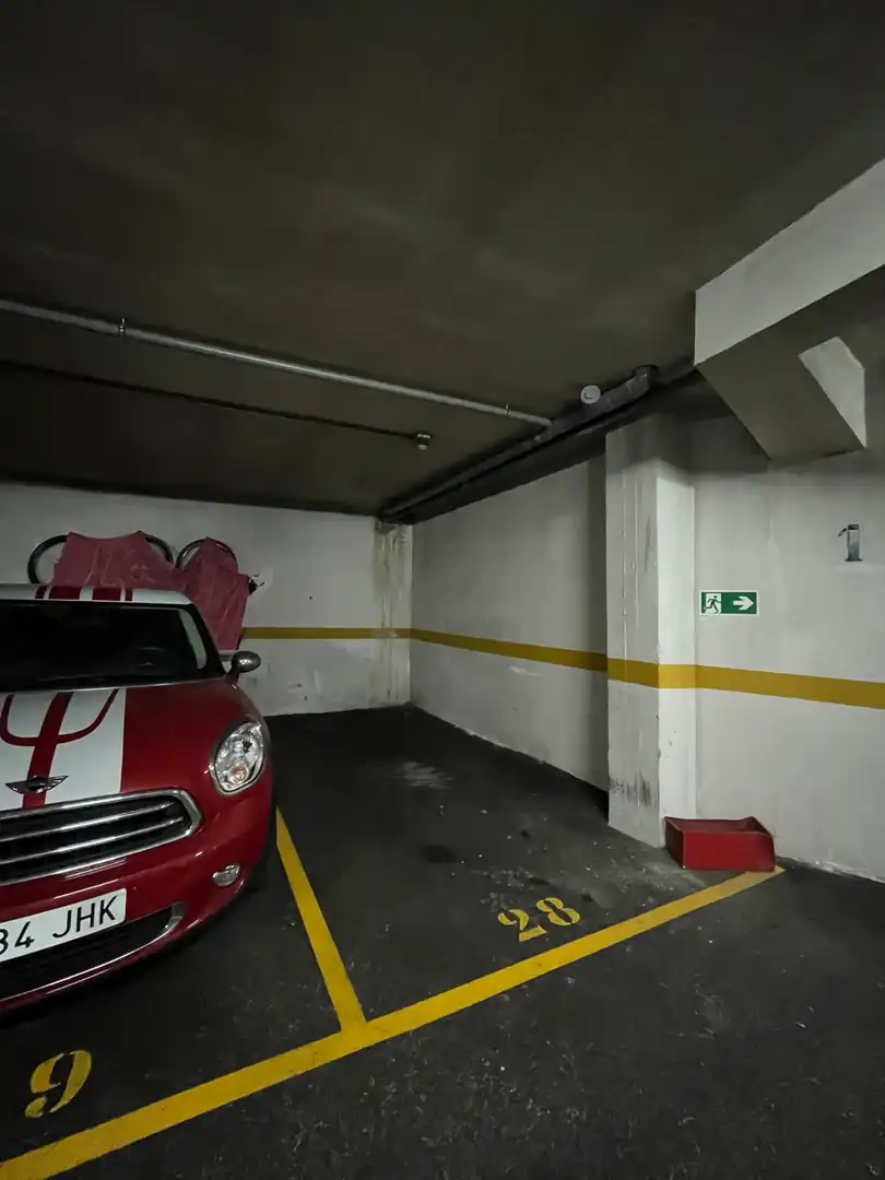 Parkplatz von Wohnung zur Miete in Gijón  mit Heizung, Privatgarten und Schwimmbad