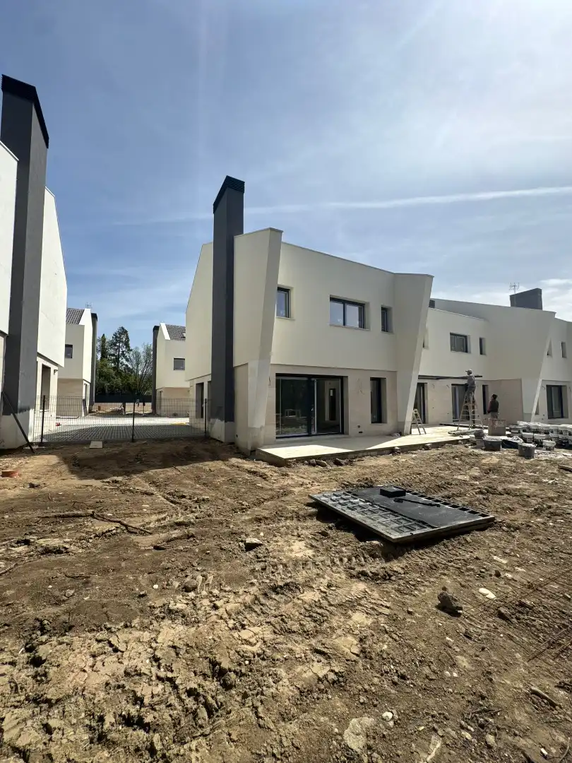 Exterior view of Detached homes for sale in Alpedrete  with Air Conditioner, Private garden and Terrace