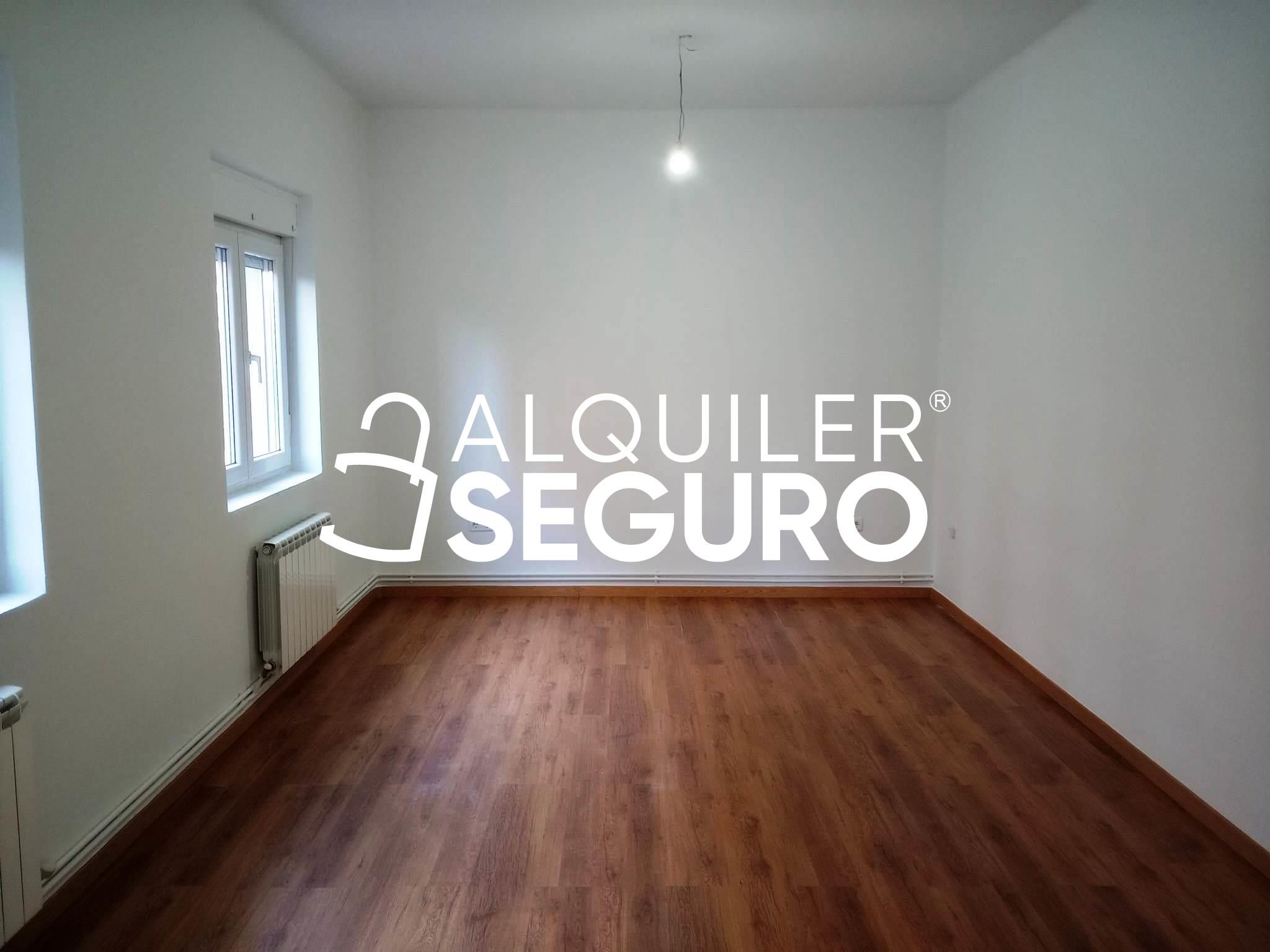 Habitación de Piso de alquiler en Valladolid Capital con Calefacción