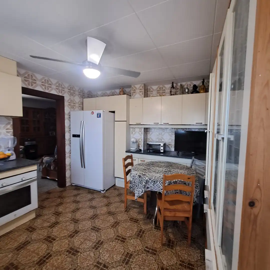 Casa amb terrassa en venda a Castellbisbal, imagen 6
