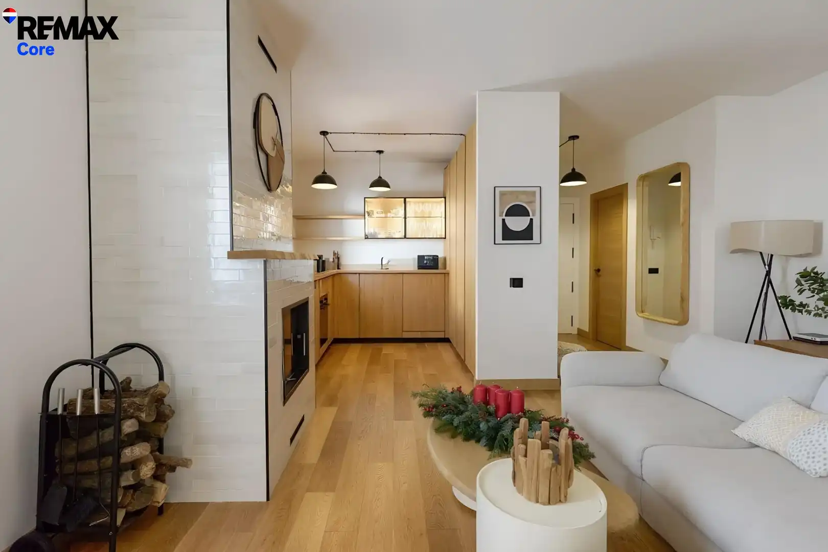 Wohnzimmer von Wohnung zum Verkauf in Marbella mit Klimaanlage, Heizung und Privatgarten