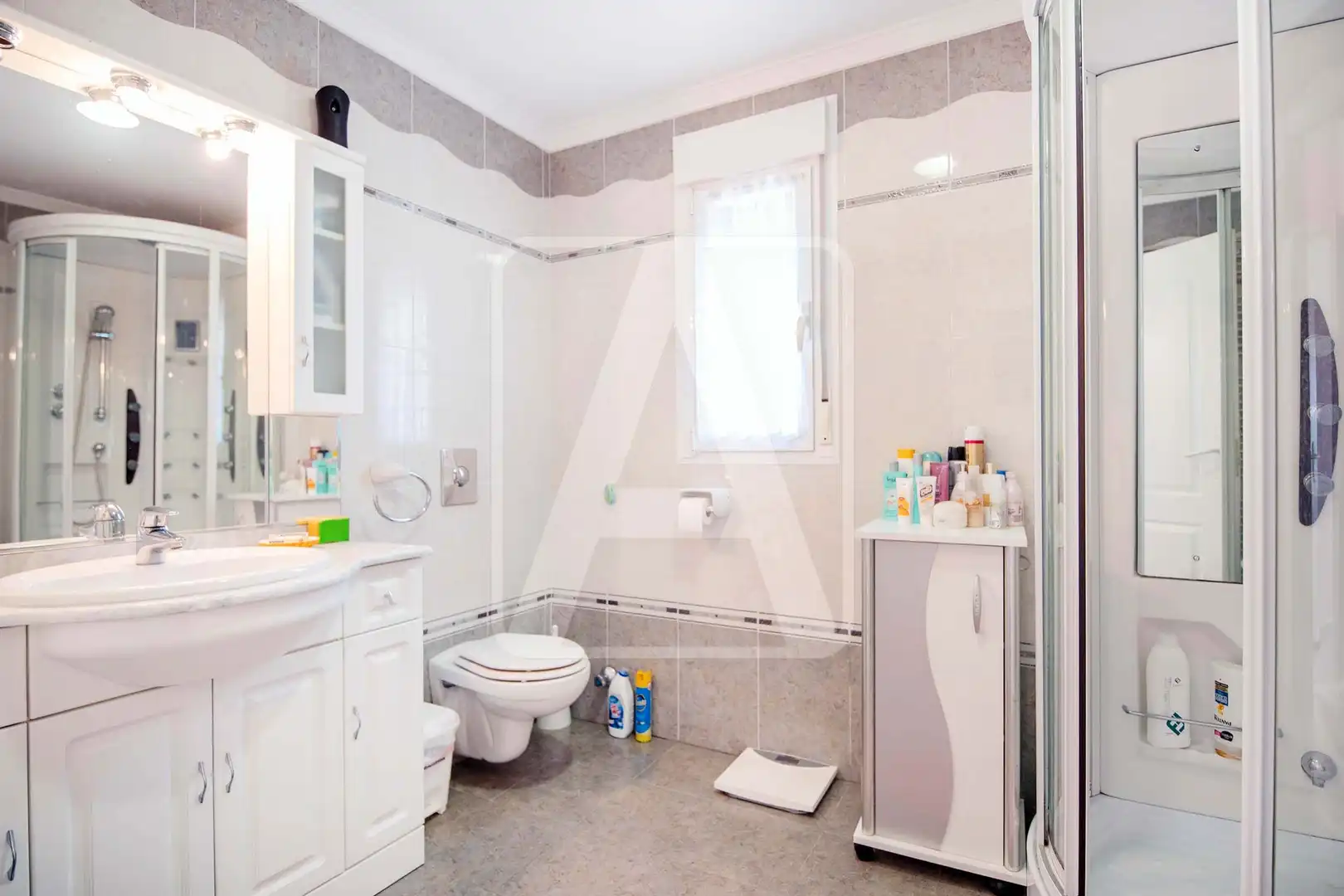 Bathroom of Houses for sale in Calpe / Calp  with Air Conditioner, Private garden and Terrace