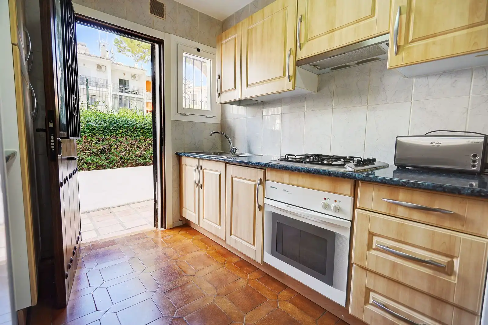 Cocina de Casa adosada en venta en Marbella con Aire acondicionado, Terraza y Amueblado