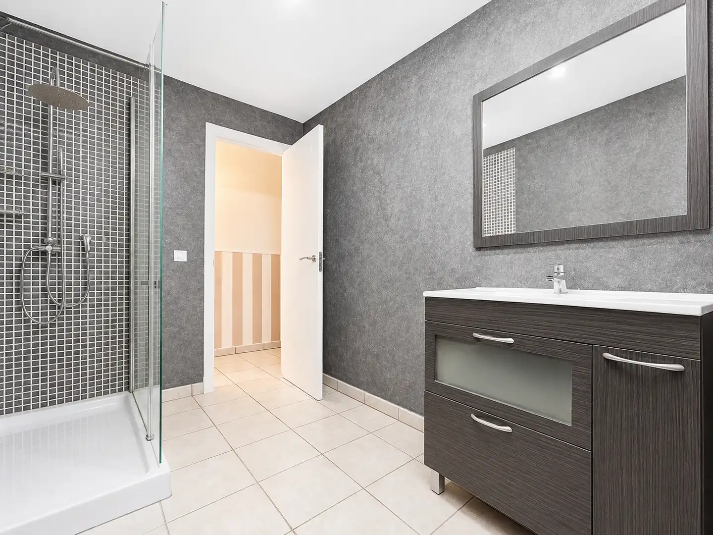 Baño de Casa o chalet en venta en Nuevo Baztán con Aire acondicionado, Calefacción y Jardín privado