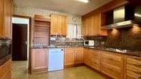 Kitchen of Flat for sale in Vic  with Air Conditioner, Heating and Terrace