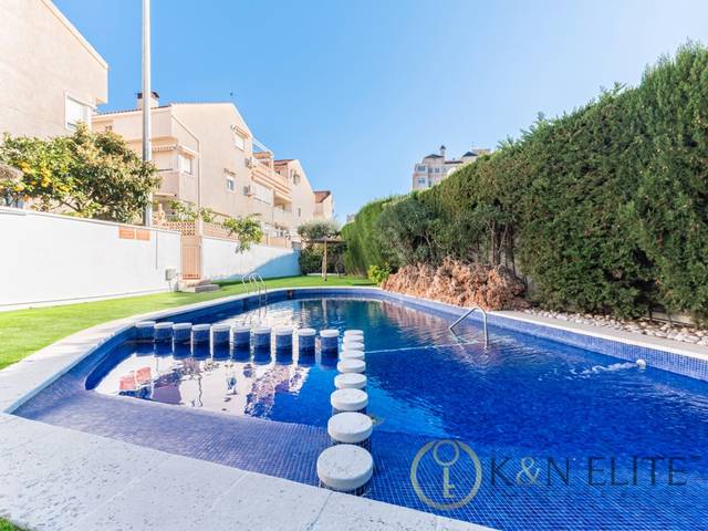 Casa-chalet en Venta en Calle Afrodita en Albufereta