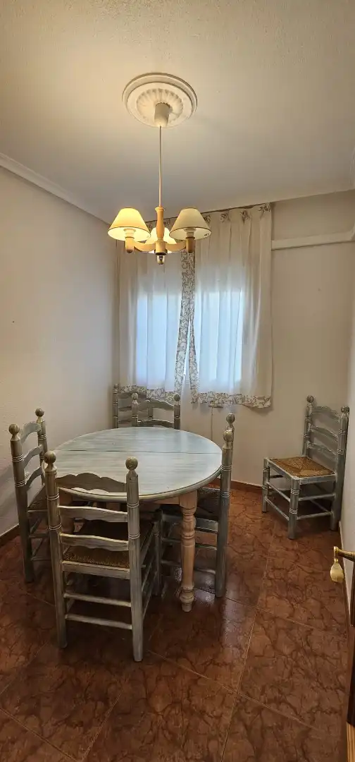 Comedor de Casa adosada en venta en Pilar de la Horadada con Aire acondicionado, Calefacción y Jardín privado