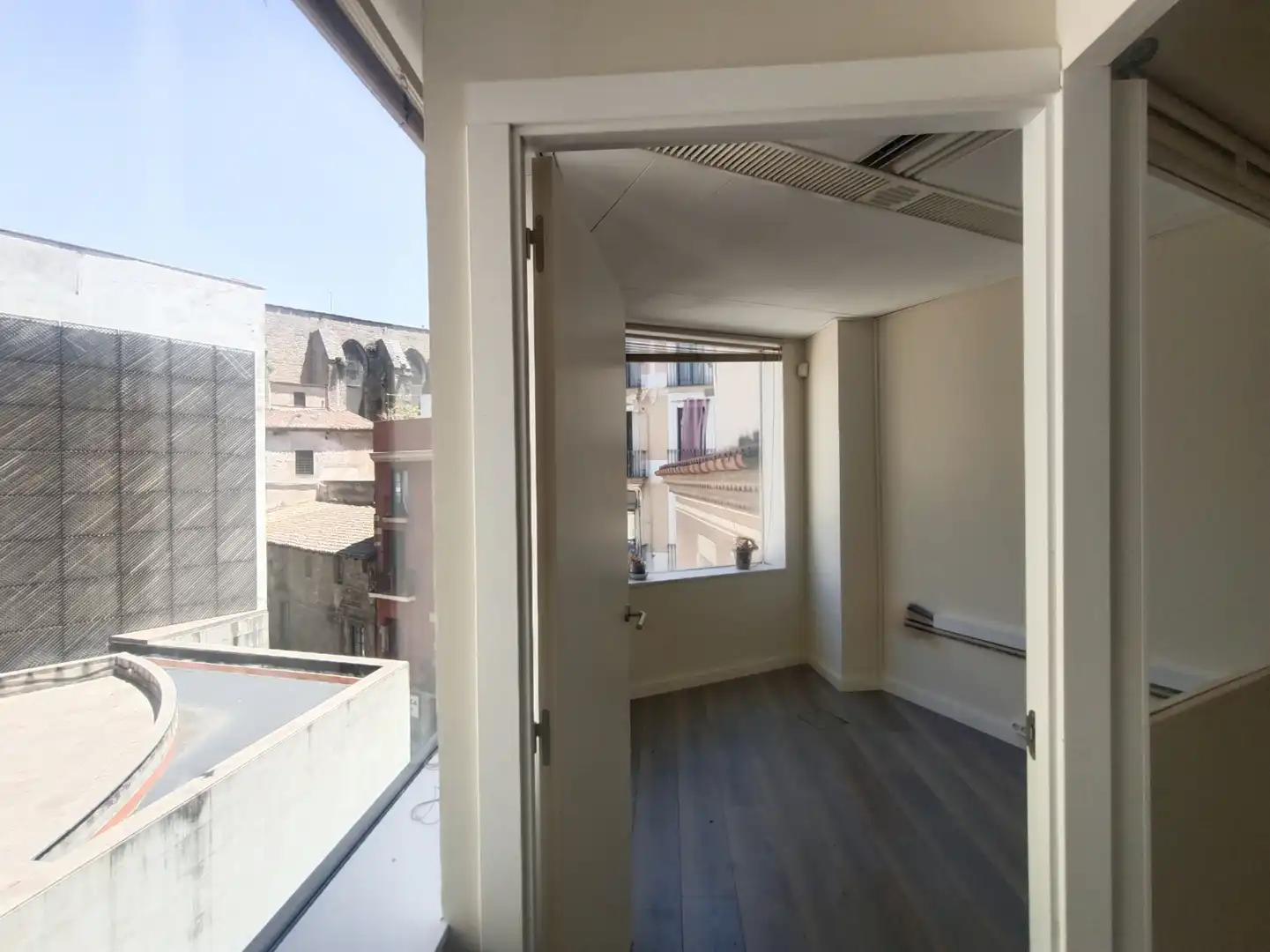 Oficina en venta en Barcelona - Calle La Rambla, Barri Gòtic