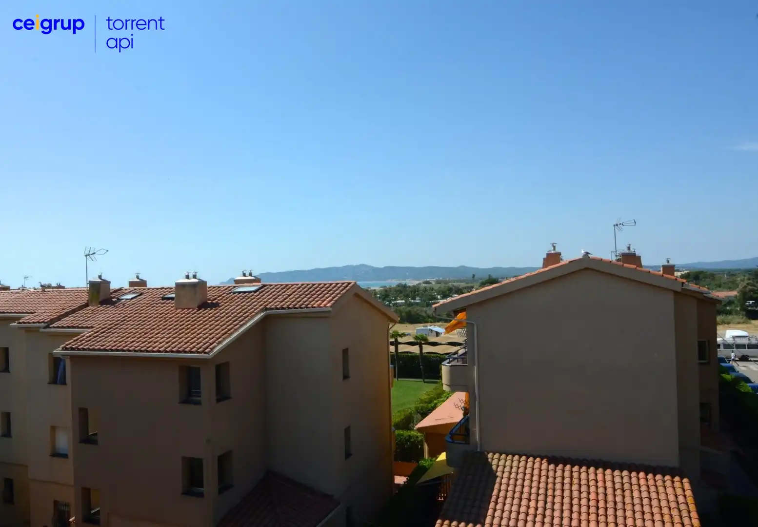 Vista exterior de Ático en venta en L'Estartit con Aire acondicionado, Terraza y Amueblado