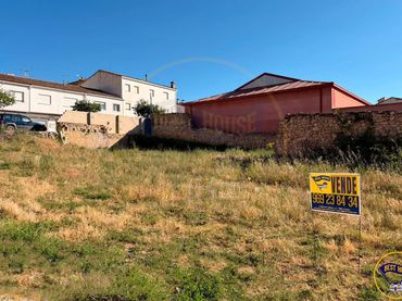 Residential land for sale in Calle Maestro Antonio Mena