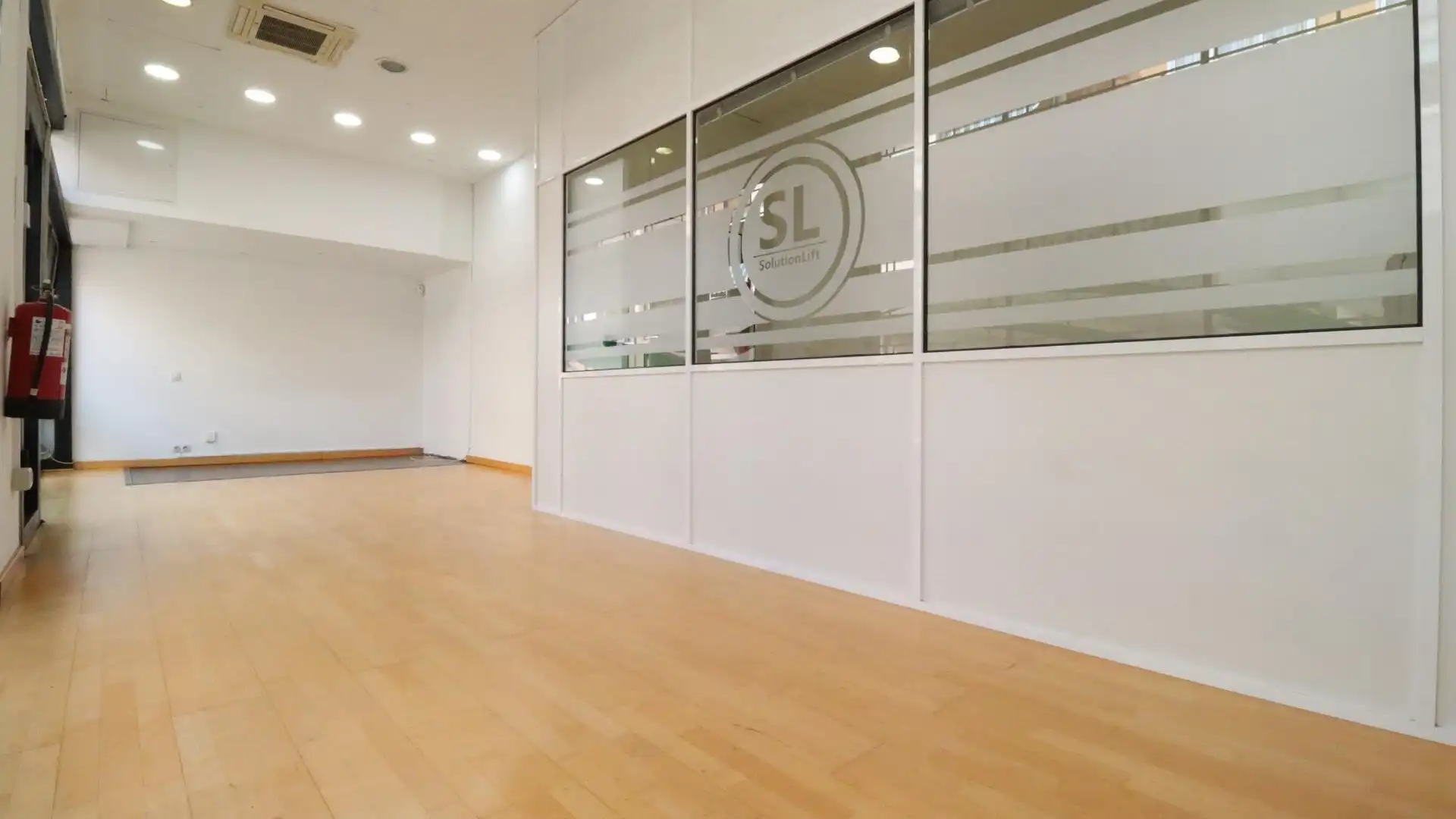 Local en venta en Terrassa con Aire acondicionado