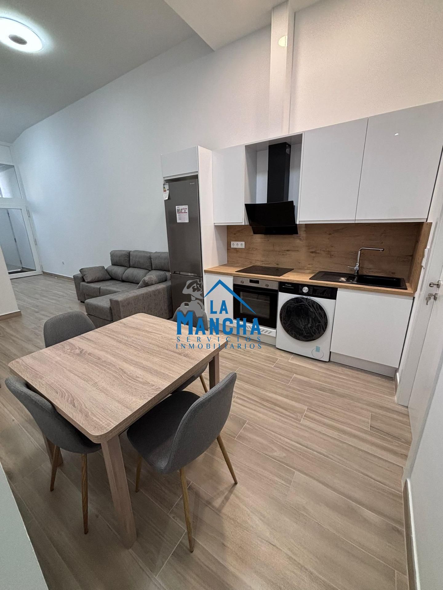 Living room of Flat for sale in  Albacete Capital  with Air Conditioner and Heating