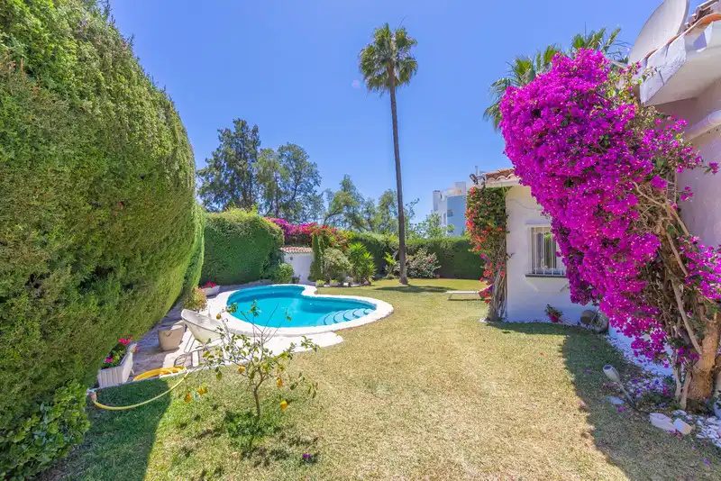 Chalet con piscina en venta en San Pedro de Alcántara, imagen 11