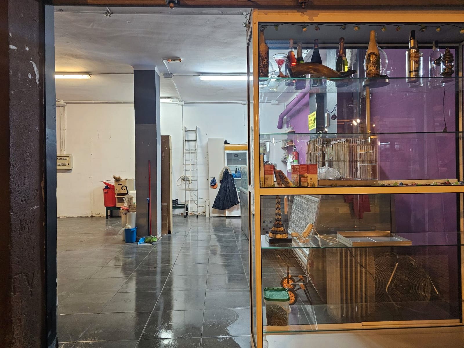 Premises to rent in Badalona  with Air Conditioner