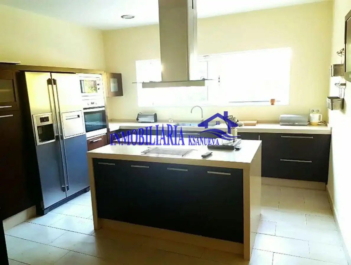 Villa con piscina in vendita a Periurbano Oeste - Sierra, imagen 4