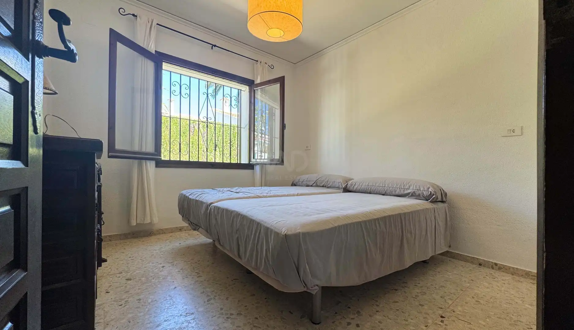 Schlafzimmer von Einfamilien-Reihenhaus zum Verkauf in Dénia mit Klimaanlage, Heizung und Terrasse