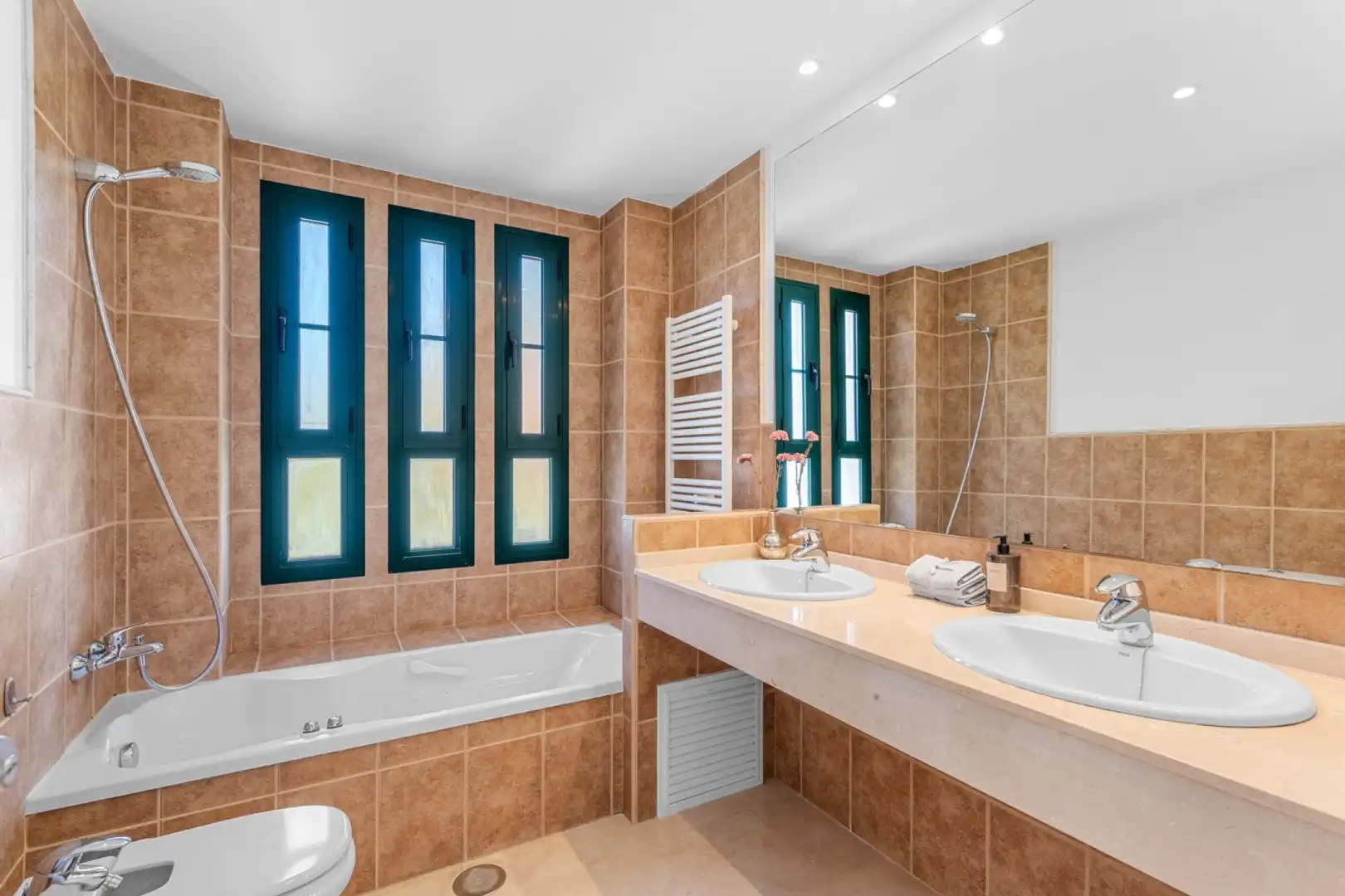 Bathroom of Flat for sale in Finestrat  with Storage room, Swimming Pool and Community pool