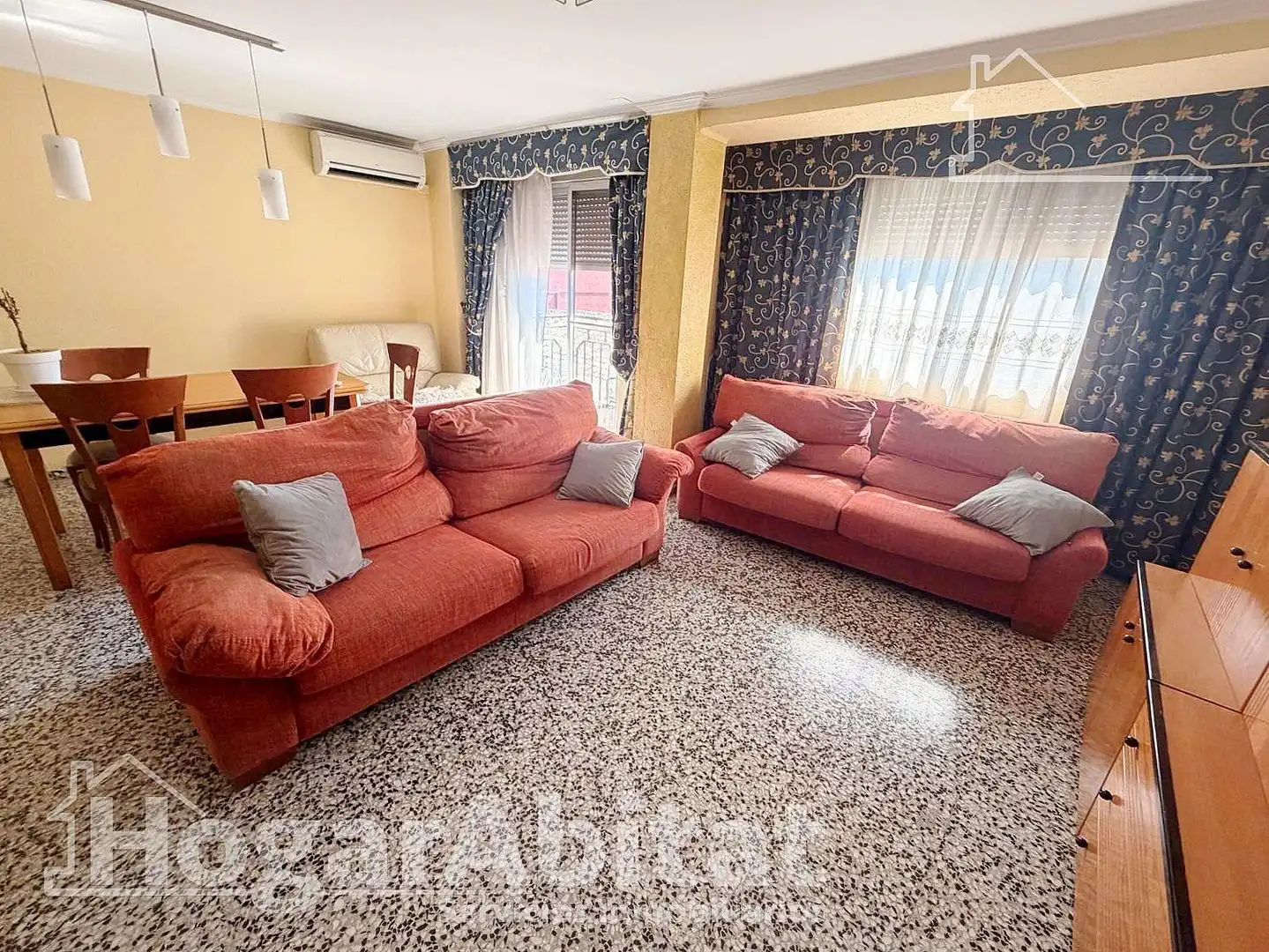 Sala d'estar de Pis en venda en Cheste amb Aire condicionat, Calefacció i Terrassa