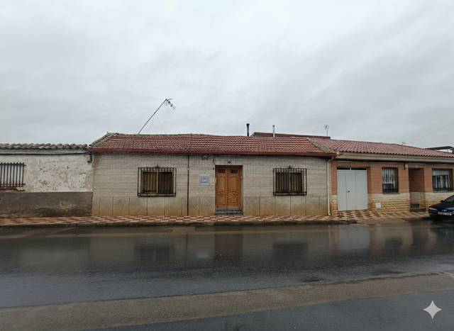 Casa-chalet en Venta en Calle María Cristina en Carrión de Calatrava