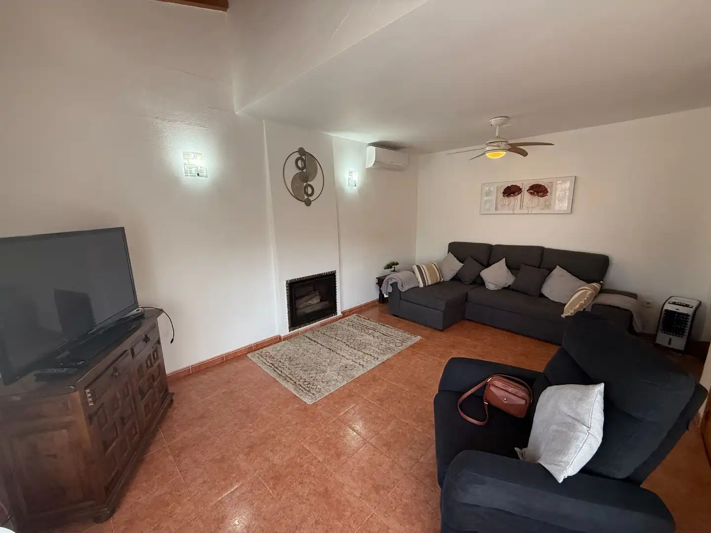 Sala de estar de Casa o chalet en venta en Relleu con Aire acondicionado, Calefacción y Jardín privado