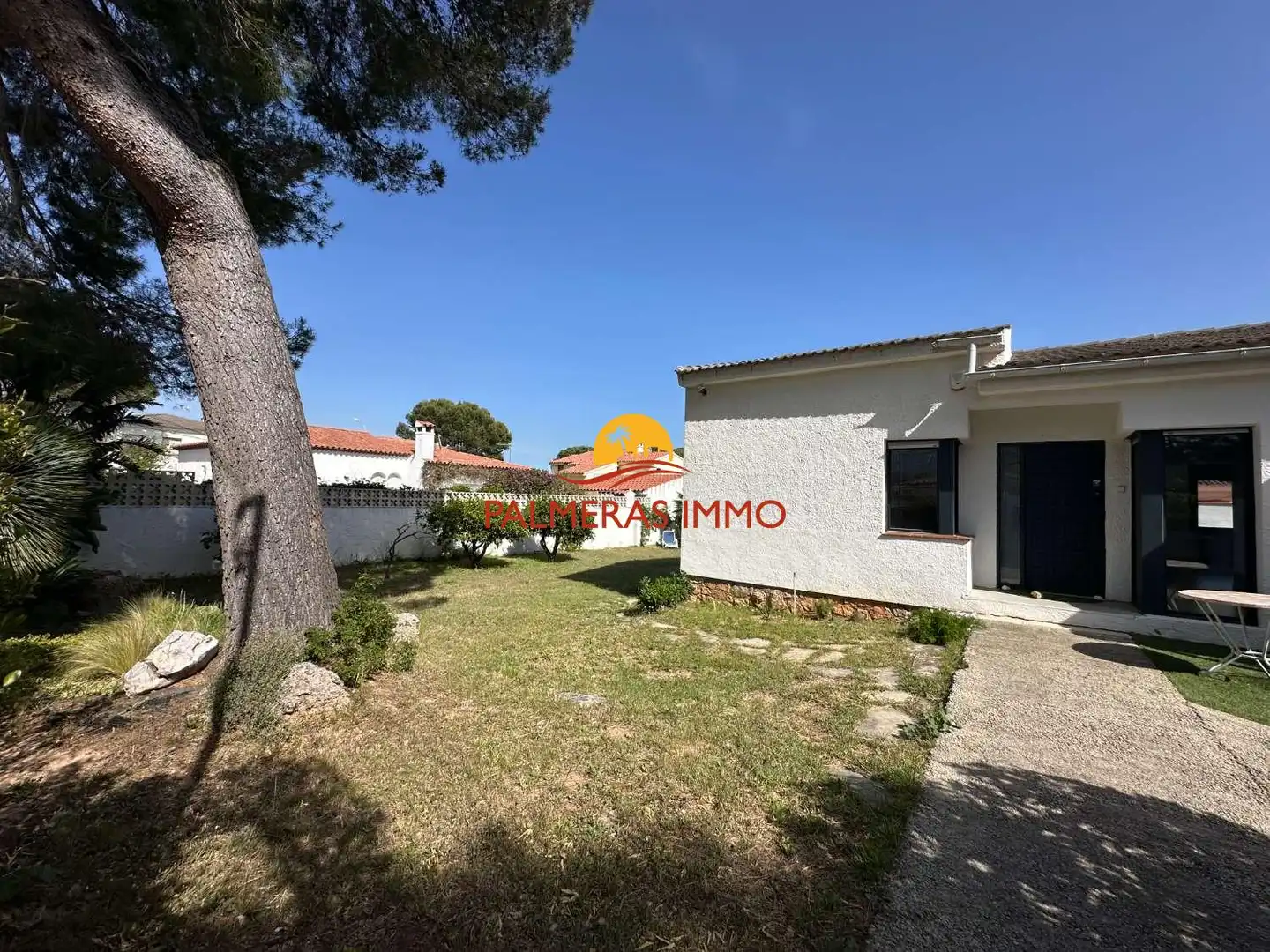 Vista exterior de Casa o chalet en venta en Mont-roig del Camp