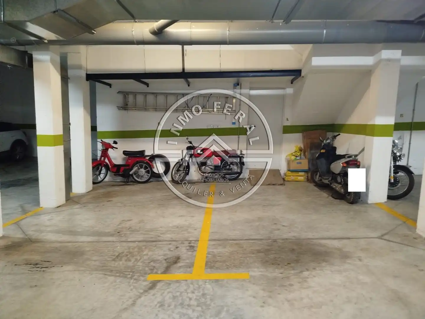 Parking of Houses for sale in Écija  with Air Conditioner, Heating and Terrace