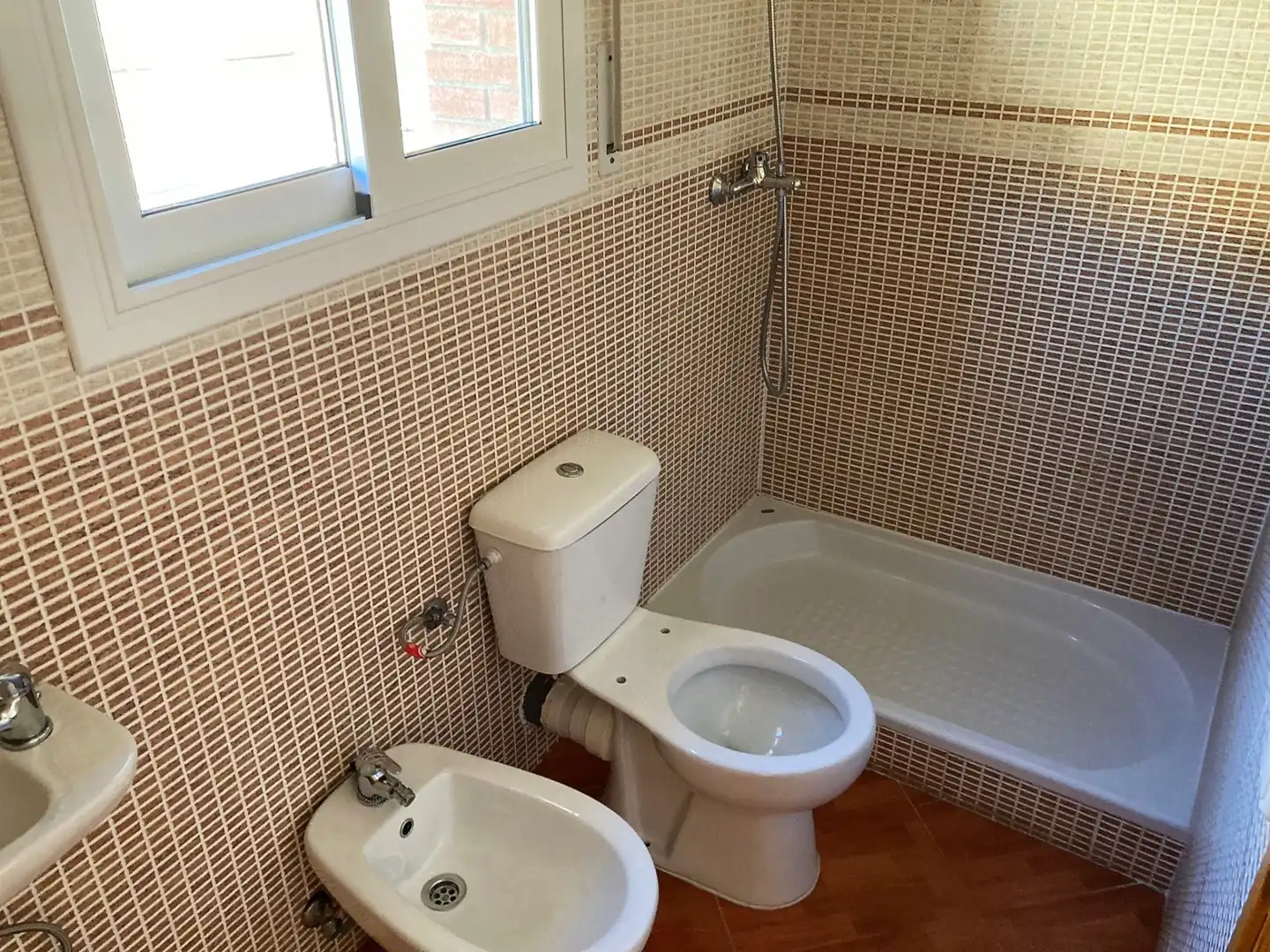 Bany de Casa o xalet en venda en Sant Boi de Llobregat amb Jardí privat i Terrassa