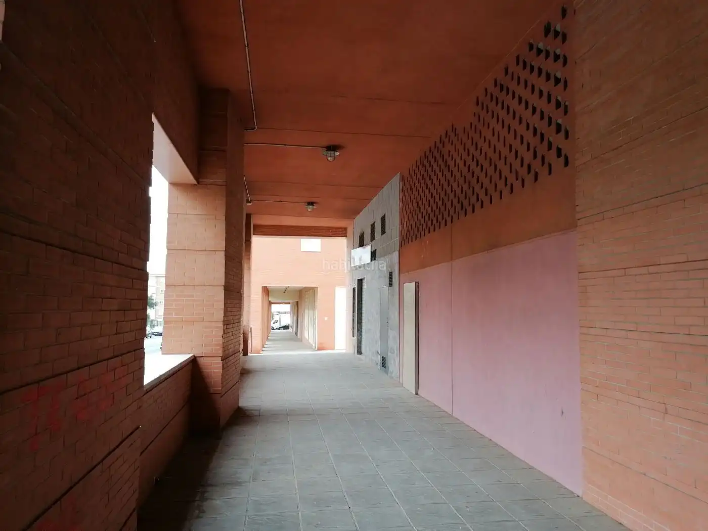 Gewerbefläche zur Miete in Avenida Pablo Ruiz Picasso 45, imagen 2