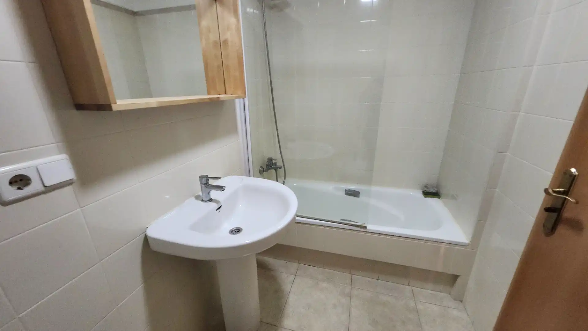 Baño de Piso en venta en Miño con Calefacción, Jardín privado y Trastero