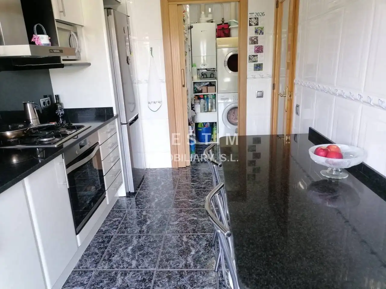 Cocina de Piso en venta en Manlleu con Calefacción, Terraza y Balcón