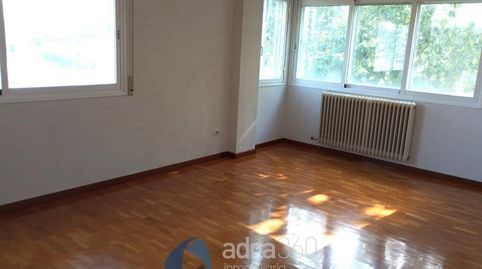 Foto 2 de Pis en venda a Antonio de Nebrija, Cascajos - Piqueras, Logroño