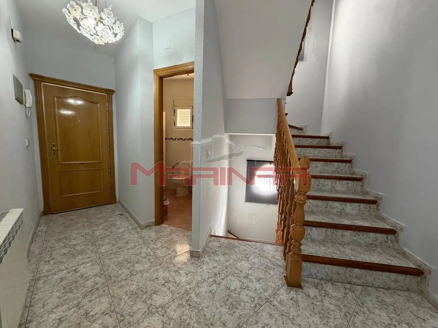 Haus oder Chalet zum Verkauf in Seseña mit Heizung, Privatgarten und Terrasse