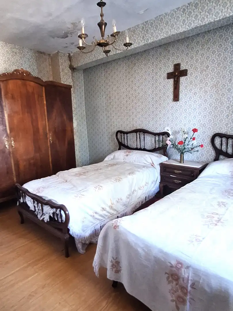 Bedroom of Houses for sale in Valdeolea  with Heating and Balcony