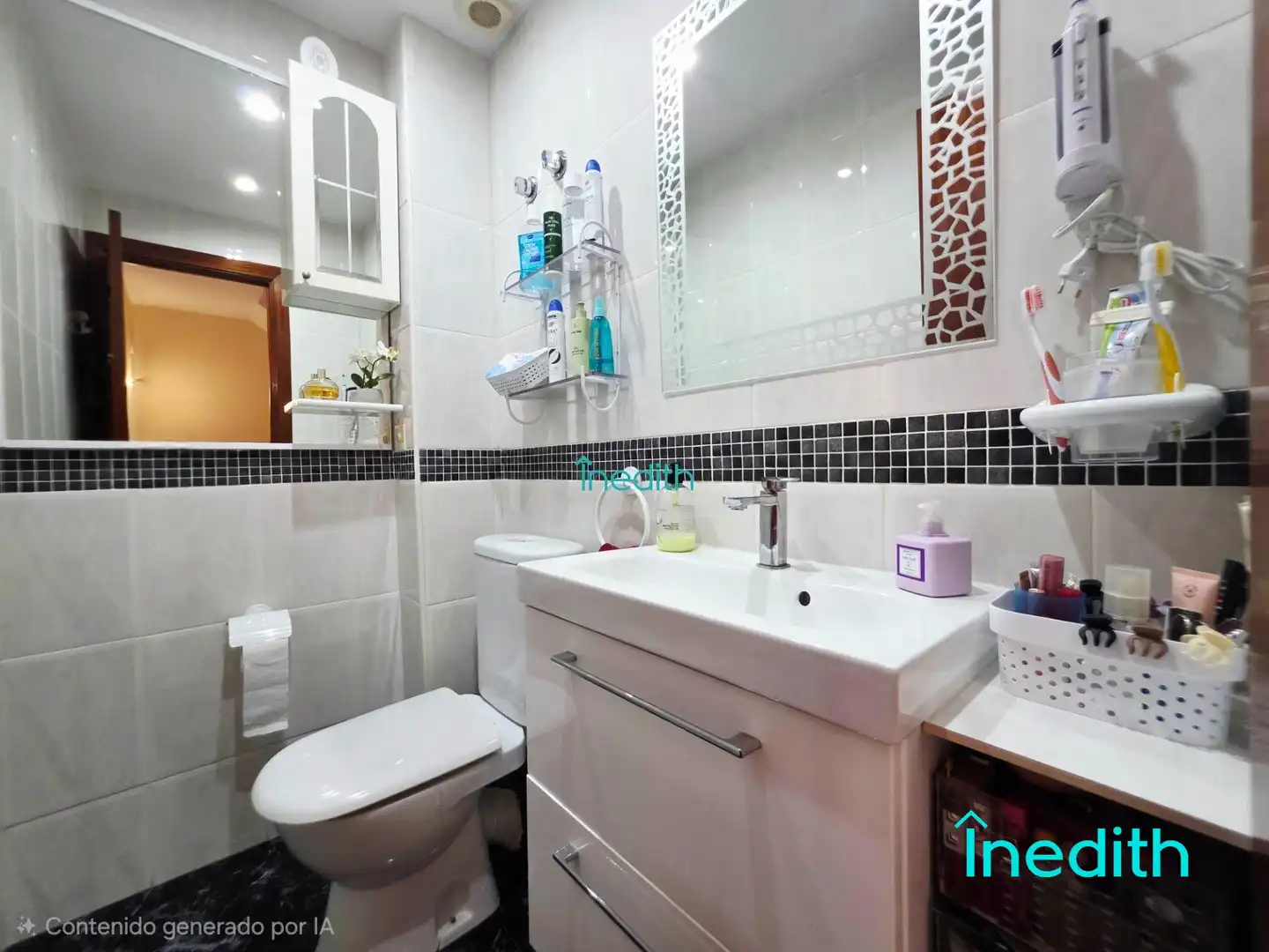 Baño de Casa o chalet en venta en Viladecans con Calefacción, Jardín privado y Terraza