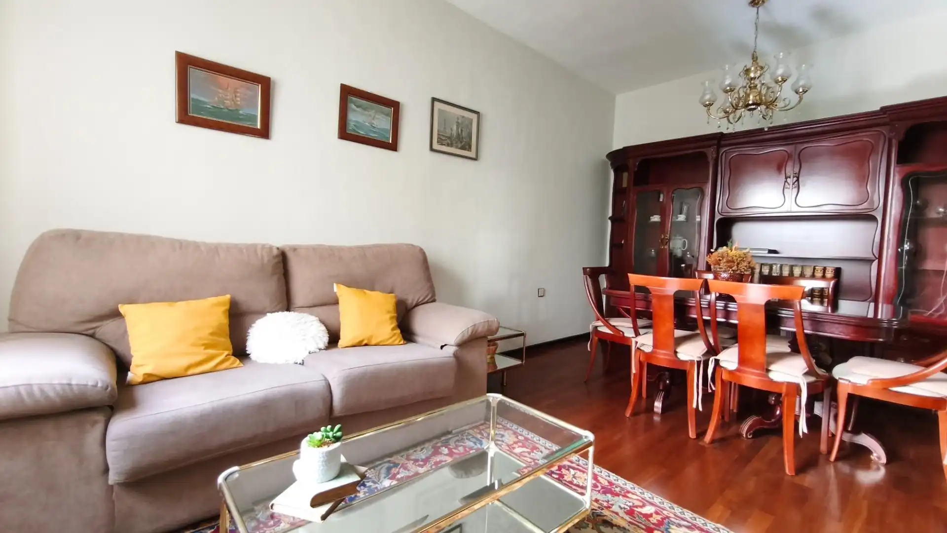 Sala de estar de Piso de alquiler en Bilbao  con Calefacción y Amueblado